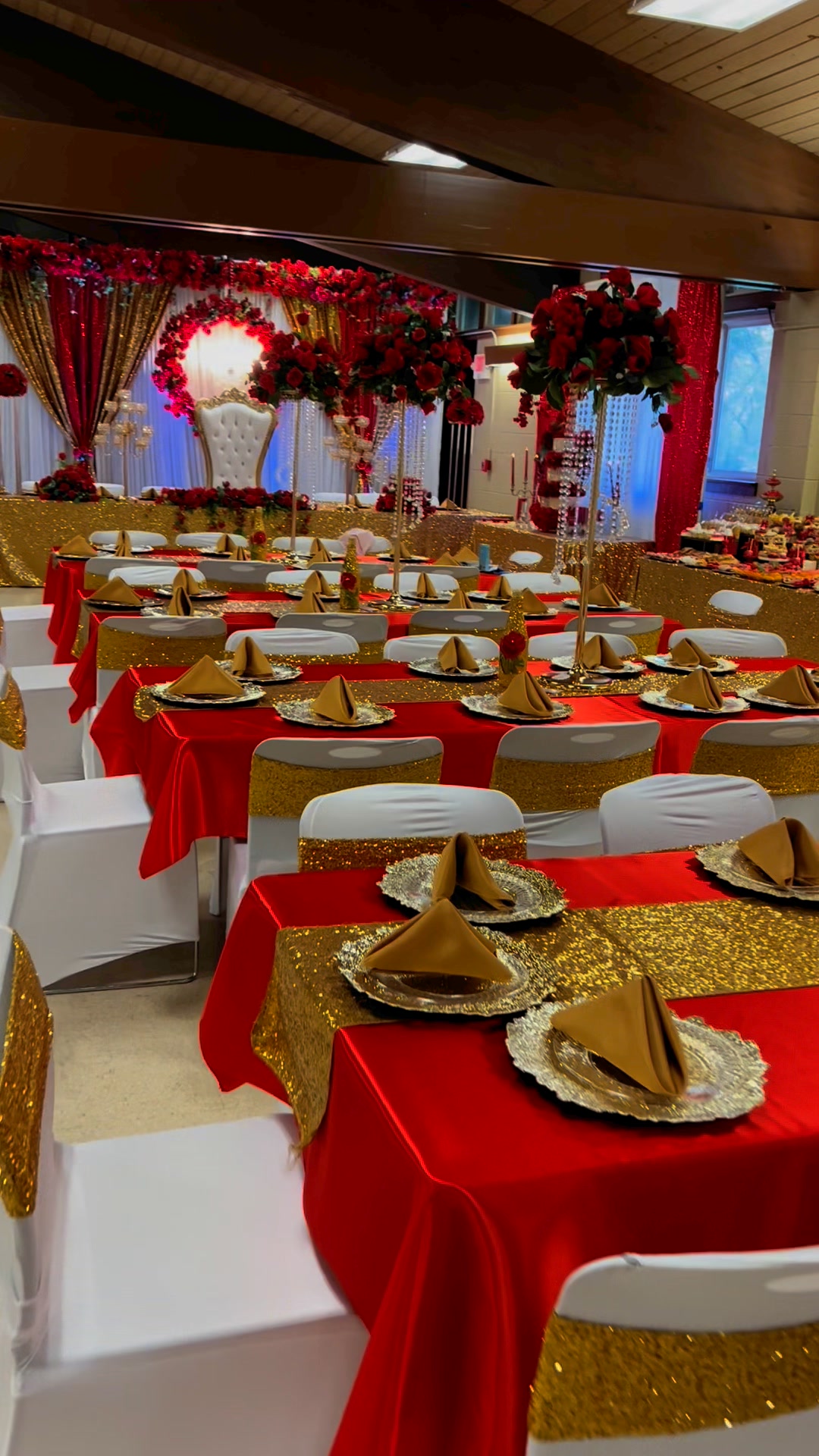 quinceañera party decor in Greendale Wisconsin near Milwaukee