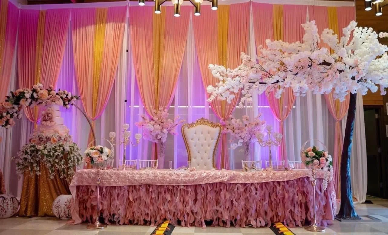 quinceañera crown bouquet and accessories at Arelys Boutique